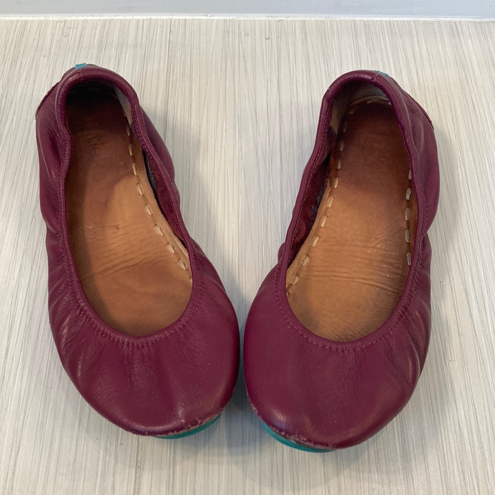 Burgundy leather Tieks